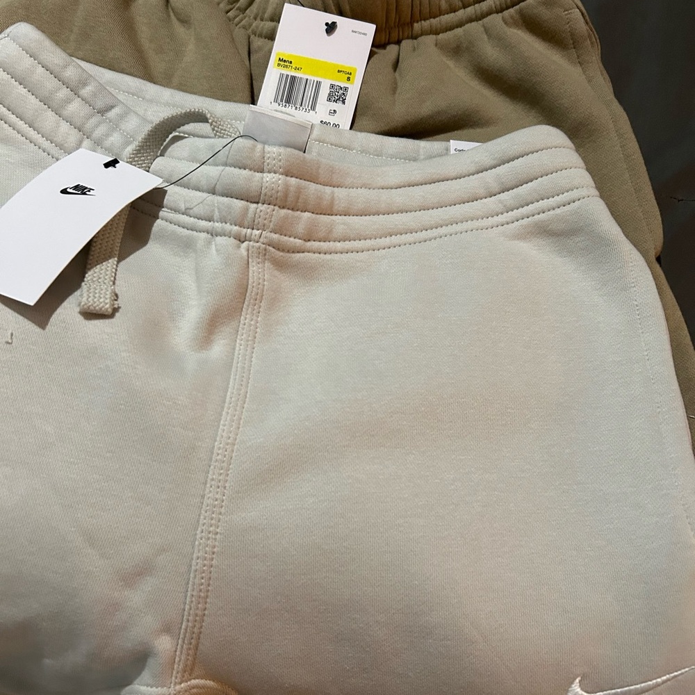 Nike men’s Cream and Tan Sweatpants-Standard tapered leg, regular fit.